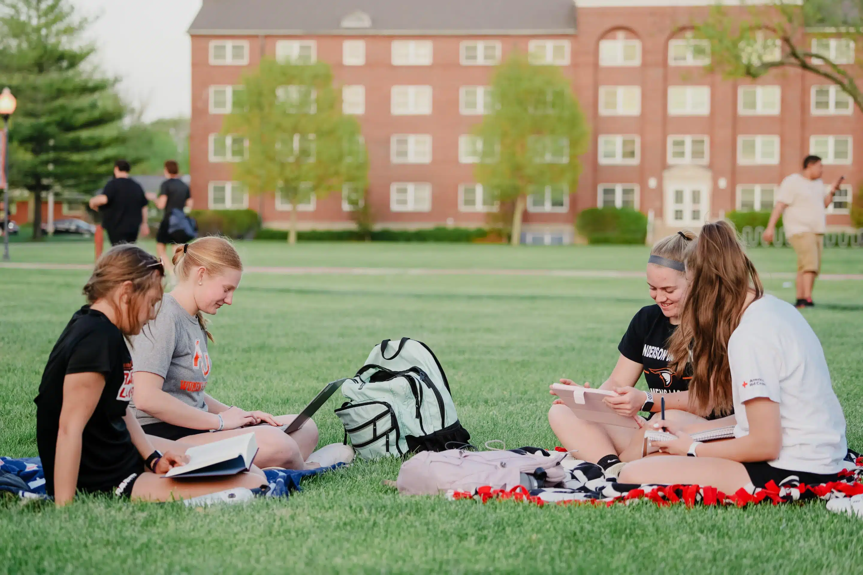 Students studying in the Smith/Martin Courtyard